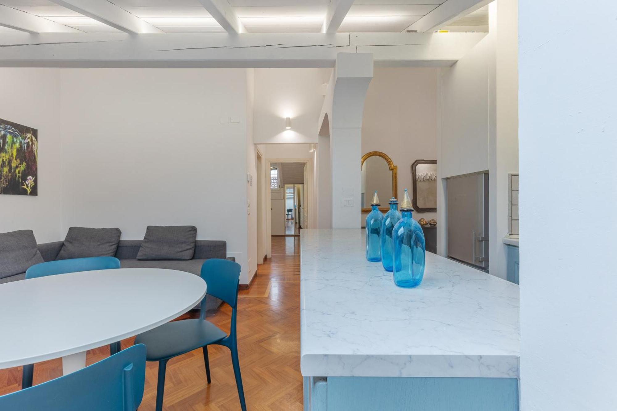 Apartamento Pratello Elegante E Raffinata Mansarda Bolonia Exterior foto