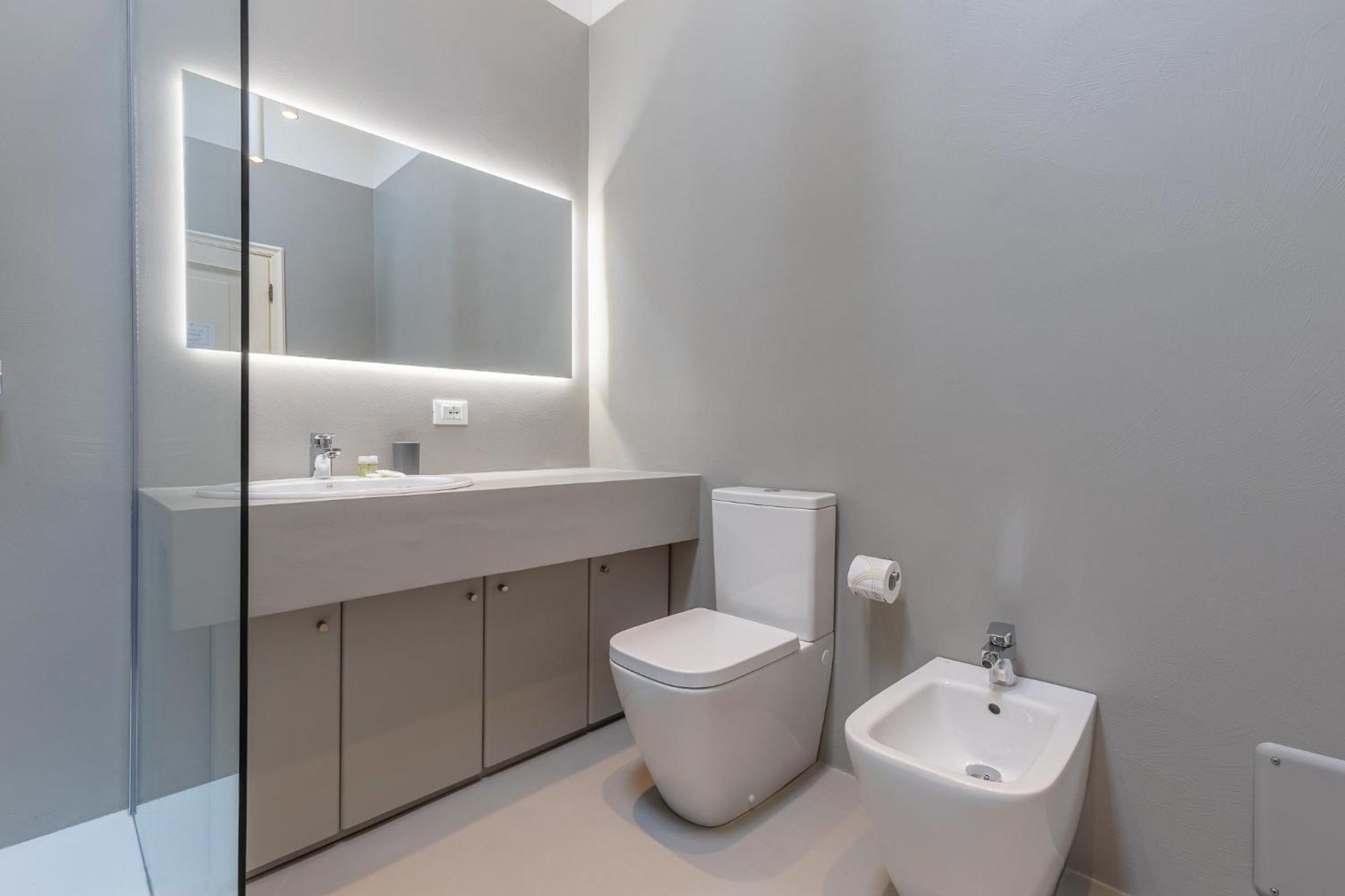 Apartamento Pratello Elegante E Raffinata Mansarda Bolonia Exterior foto