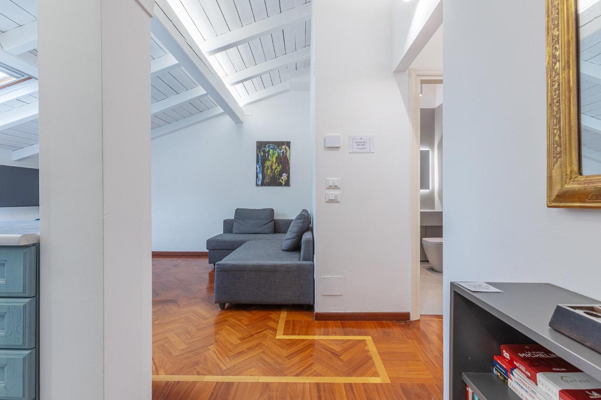 Apartamento Pratello Elegante E Raffinata Mansarda Bolonia Exterior foto