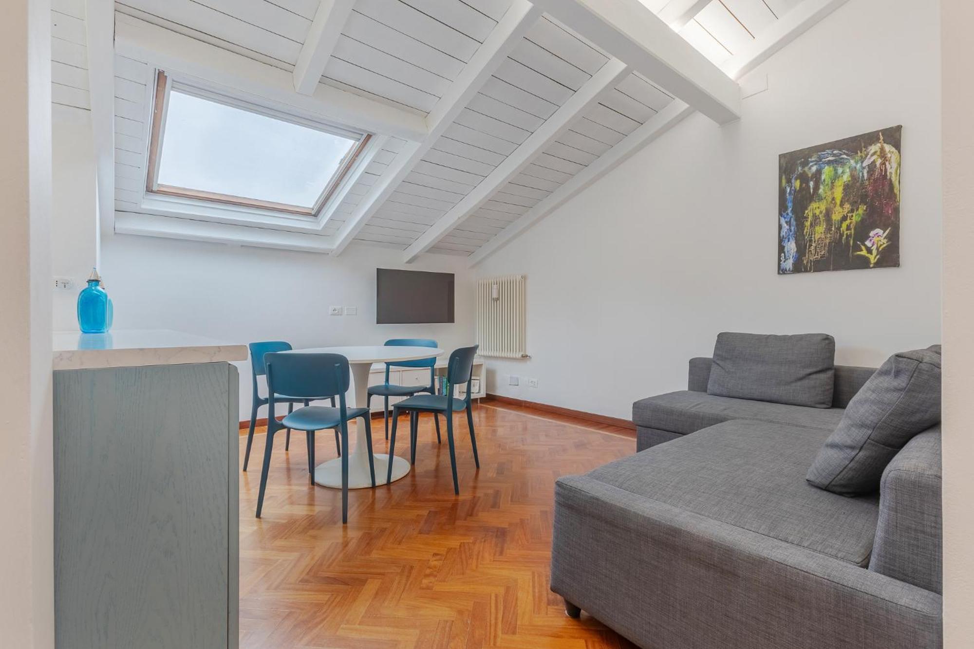 Apartamento Pratello Elegante E Raffinata Mansarda Bolonia Exterior foto