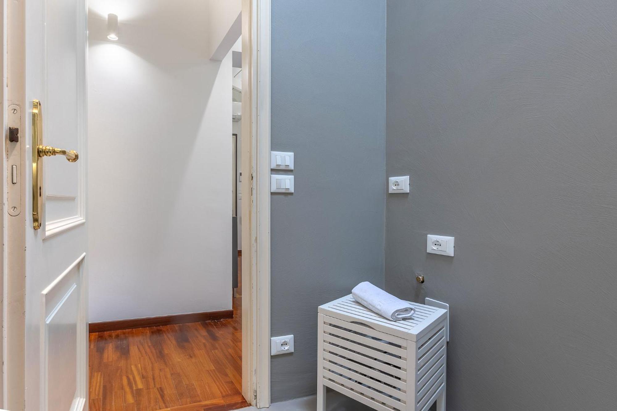 Apartamento Pratello Elegante E Raffinata Mansarda Bolonia Exterior foto